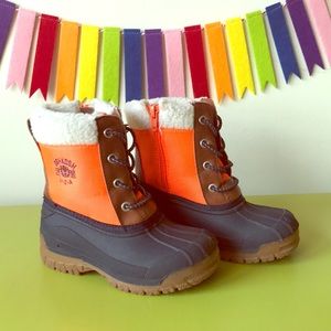 OshKosh Toddler snow boots 10